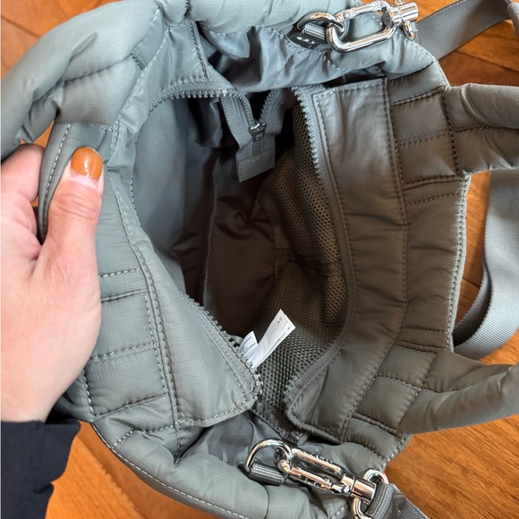 Quilted Grid Tote Bag Mini 5L - Picture 4 of 8